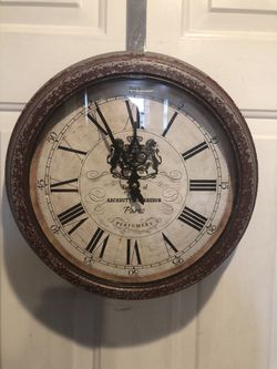 RUSTIC WALL CLOCK