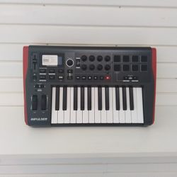 Novation Impulse25 Keyboard 