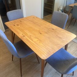 Dining Table + 4 Chairs
