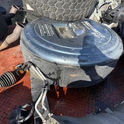 HUMMER H2 Complete Spare Tire Assembly – Tire, Wheel, Cover & Bracket