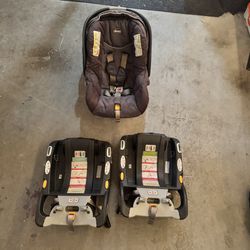 Chicco Infant Car Seat With Two Bases
