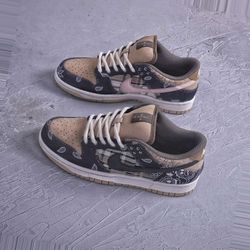 Nike Sb Dunk Low Travis Scott 37