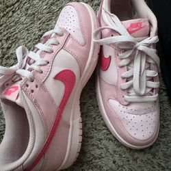 Pink Nike Size 7 Youth Or 9 Women