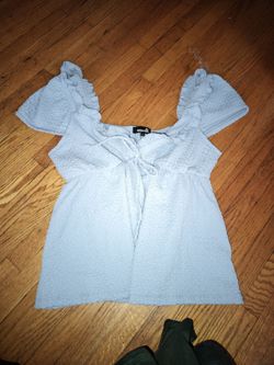 Cute blue top