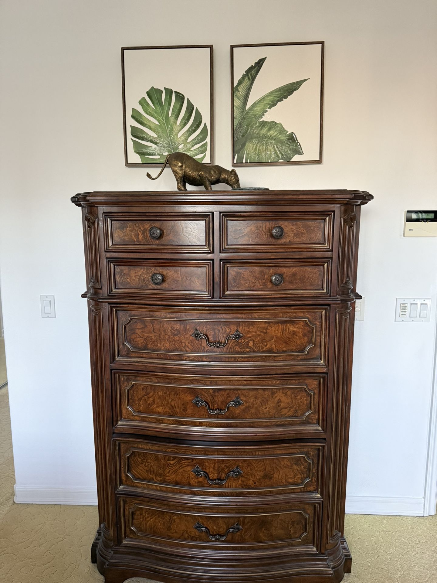 Distinguished Bedroom Furniture Set