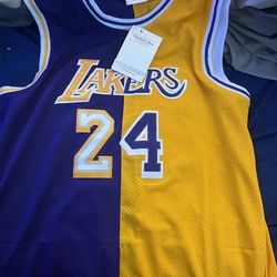 Brand New Lakers Jersey Kobe Bryant