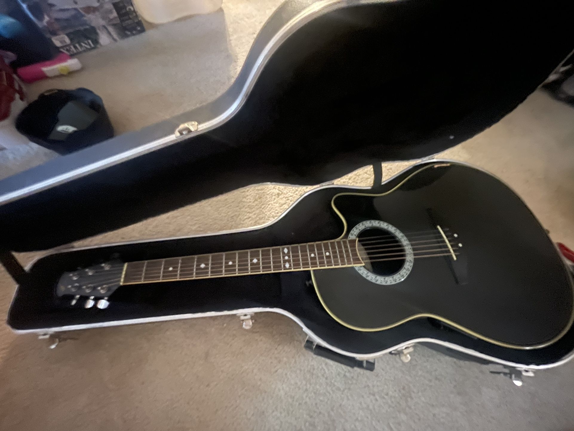 Ovation Celebrity CC057 Acoustic Electric Guitar