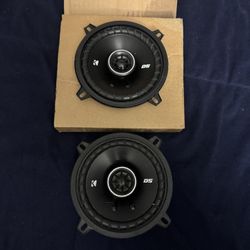 Kicker D5 Speakers