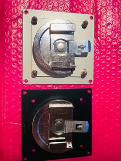 Vesta plate for mono price monitor arm hold