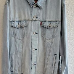 Brand New Levi's®  Early Light Trucker Jacket Retails $89+