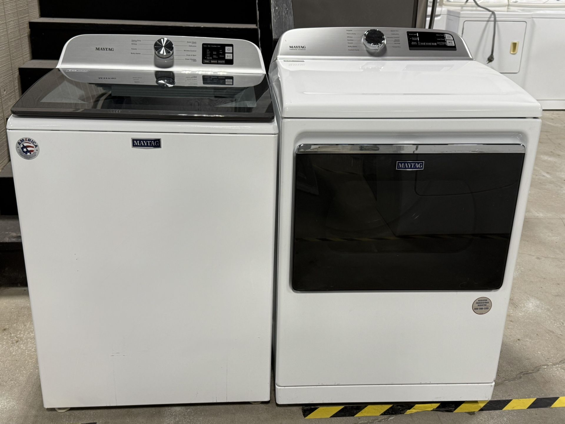 📍Semi-new washing machine and dryer Maytag