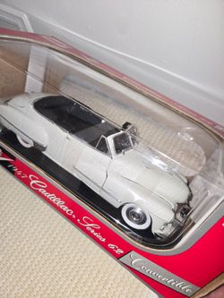 1947 Cadillac Series 62 Convertible Die-Cast Model