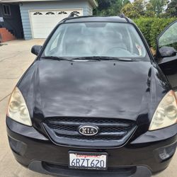 2009 KIA Rondo