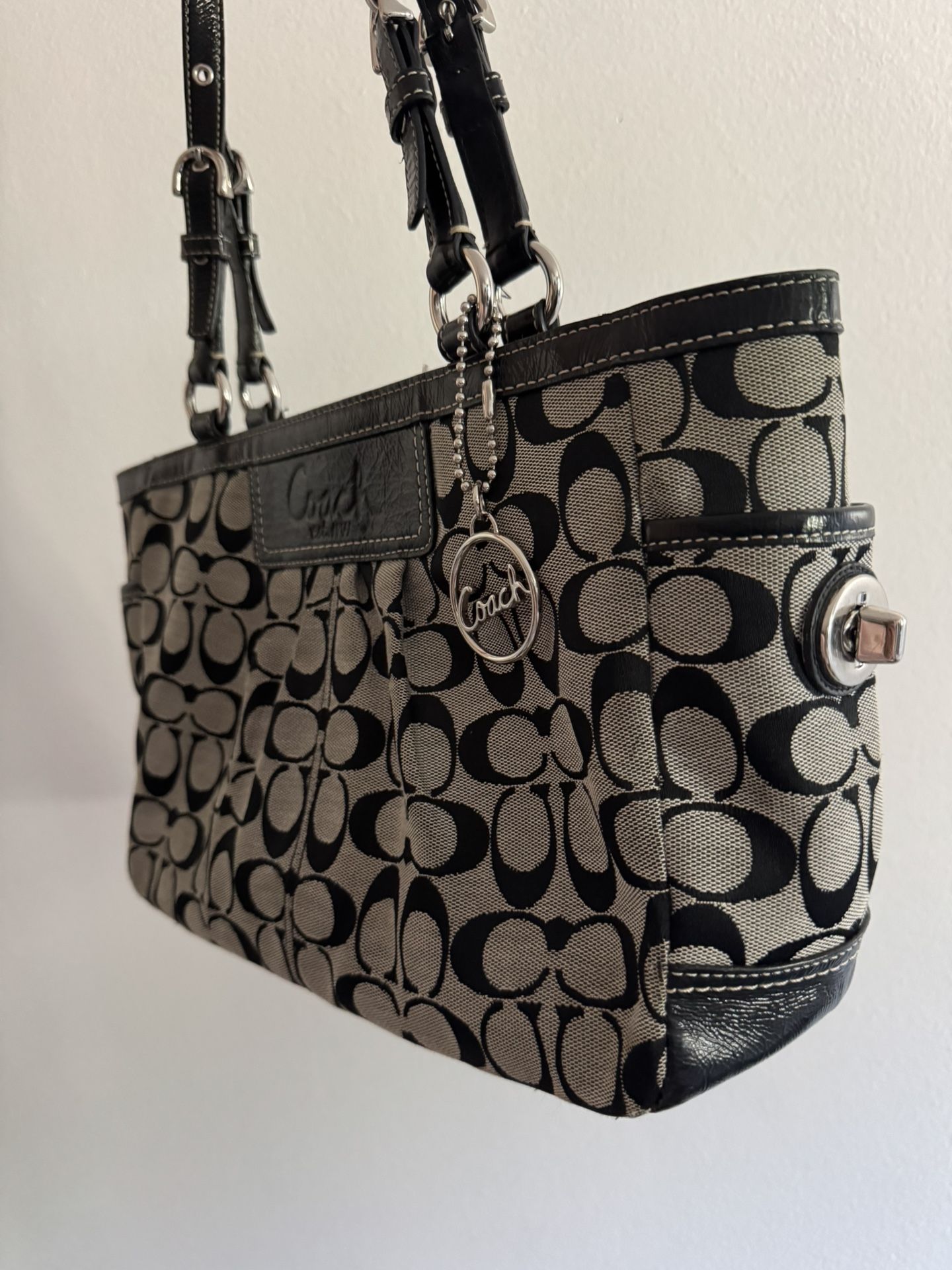 coach purse black