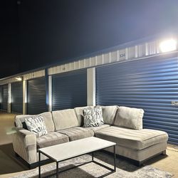 Free Delivery 🚚 | Grey Jonathan Louis Sectional