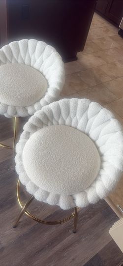 Set of 2 Braided White Boucle Bar Stools with Gold Legs