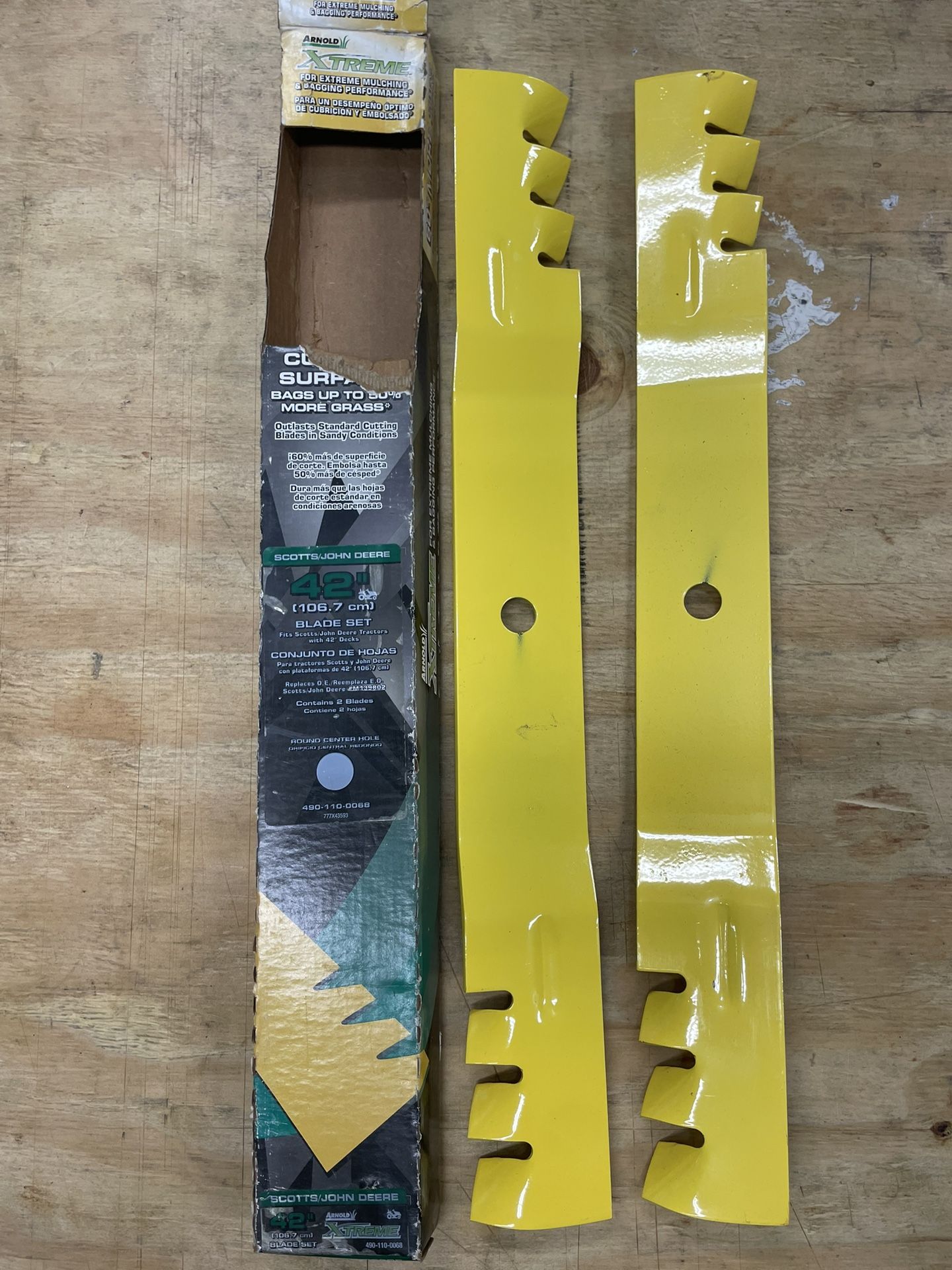 Jhon Deer 42” Mower Blades (2 Blades)