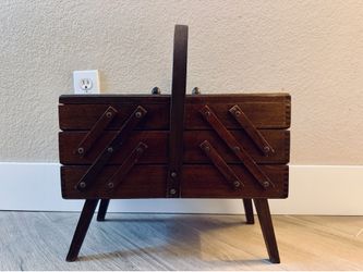 Rare vintage sewing stand accordion organizer