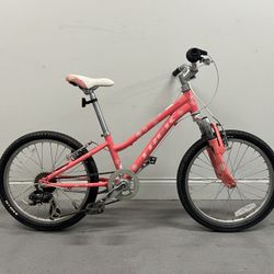 TREK MT-60 20” Mountain Bike Bicycle 20” Wheels (Good condition) PICK UP IN CORNELIUS