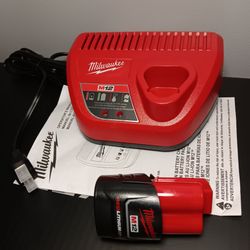 Milwaukee M12 Charger And Battery 1.5 AH