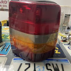 93-98 Jeep G Cherokee Left Driver Side Tail Light