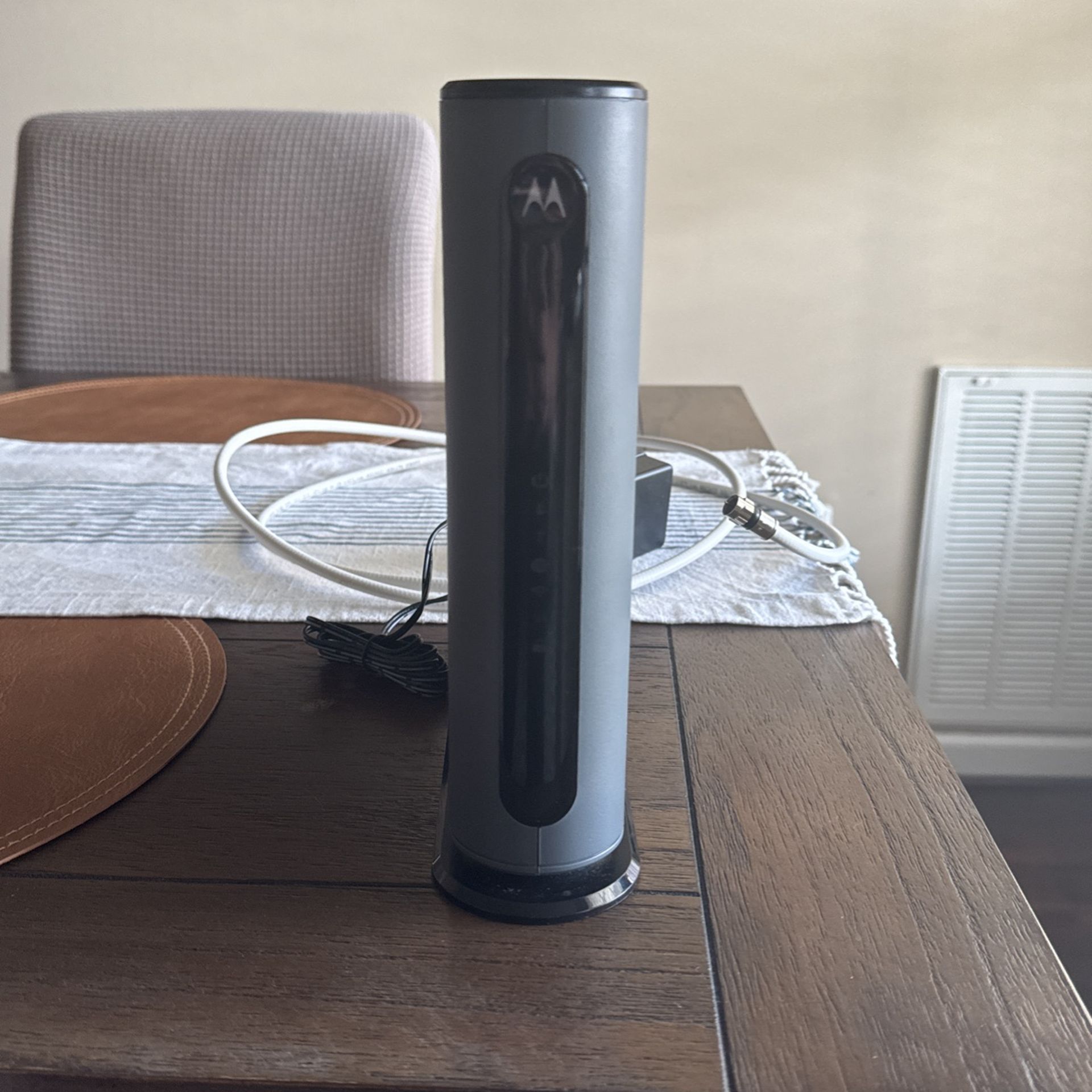 Motorola AC1900 Modem and Router