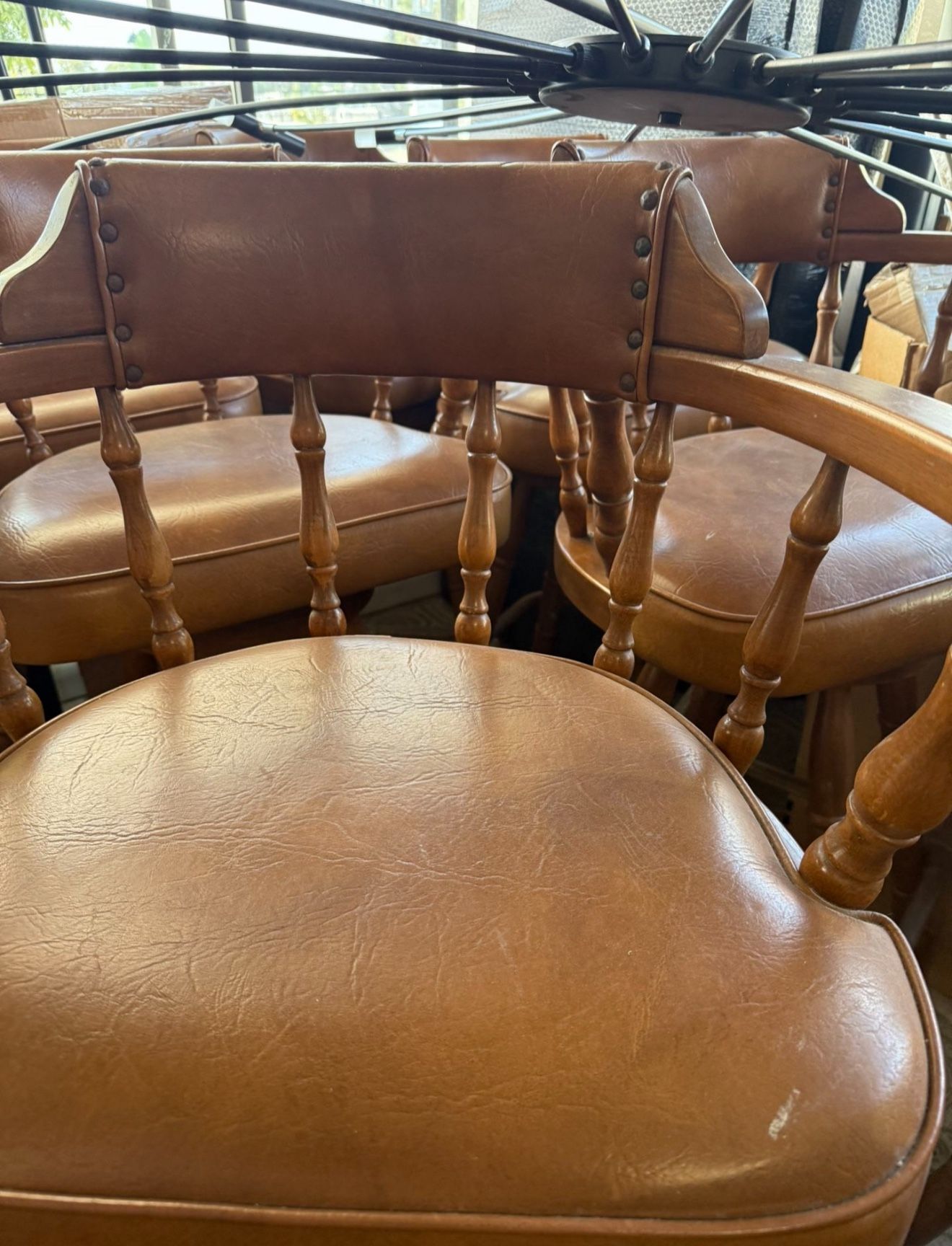 8 Bar Stools