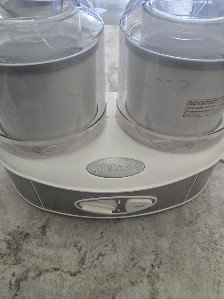 Ice Cream, Sorbet, and Frozen Yogurt Maker