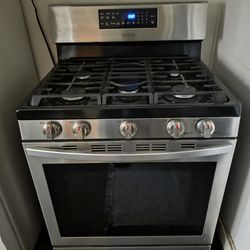 Samsung Stove great condition