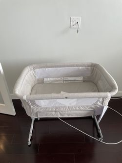 UniLove Bassinet Hug Me plus