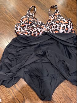 Brand New Women’s Swimsuit L (multiple swimsuit available)