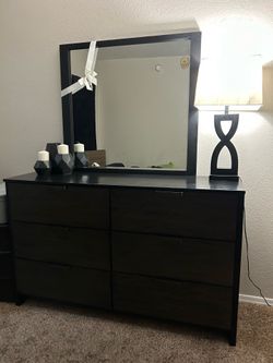 Dresser with mirror