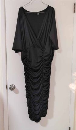 SHEIN Curve Black Ruched V-Neck Bodycon Dress Size 2XL
