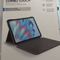 Logitech Combo Touch Keyboard
