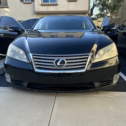 2012 Lexus ES350 4D Luxury Sedan