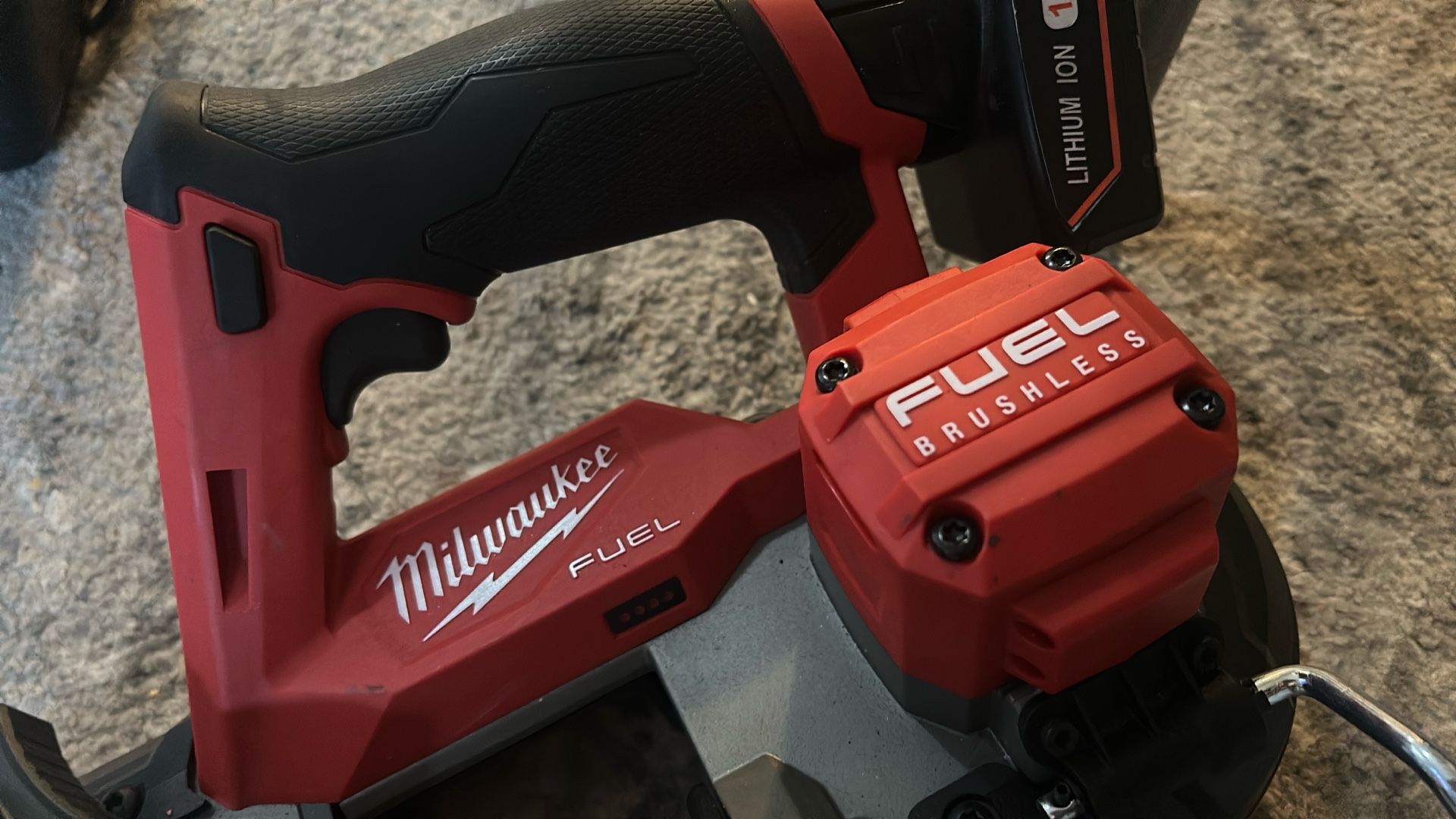 Milwaukee Bandsaw