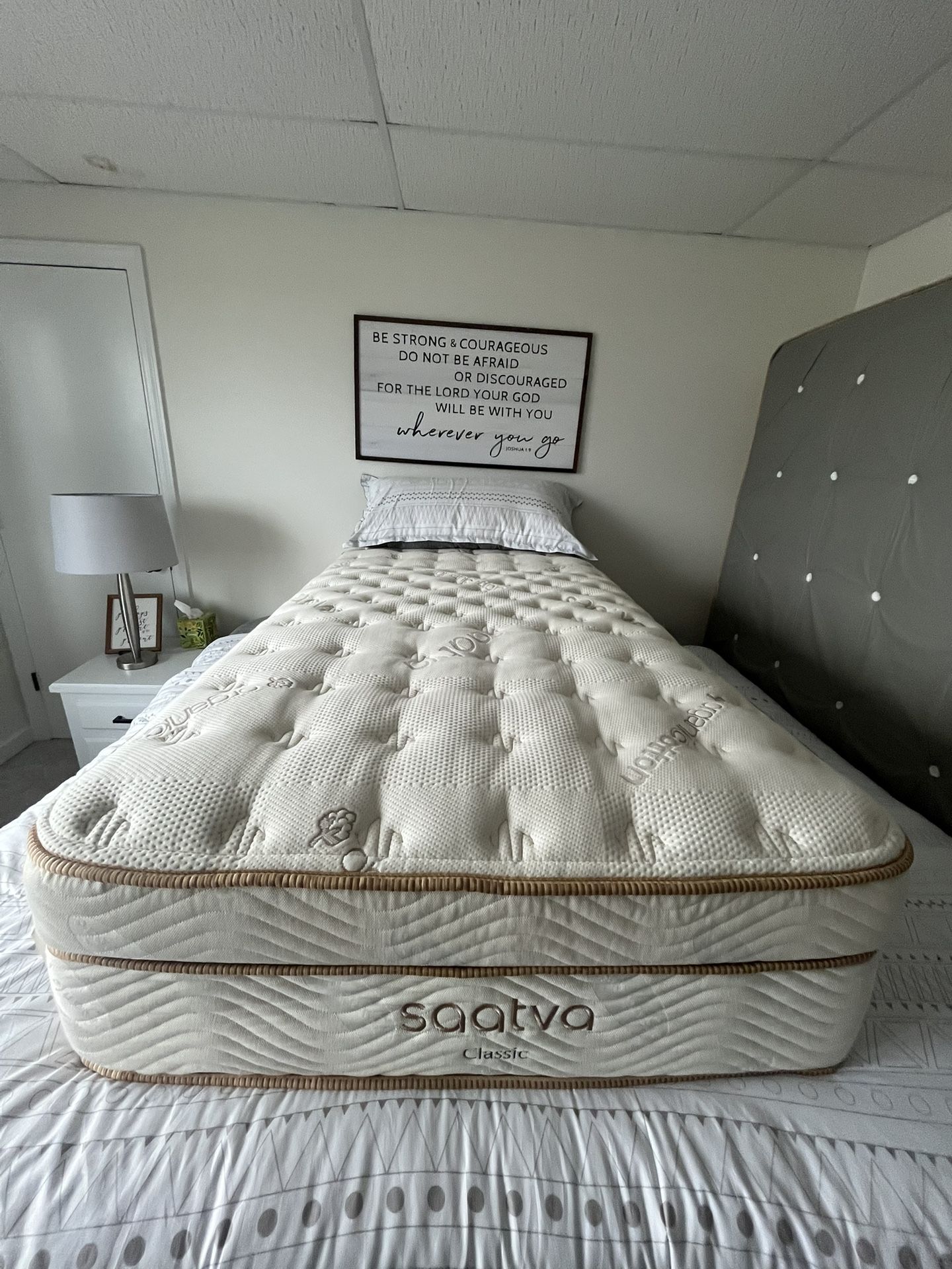 Saatva Classic Twin Mattress