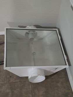 Grow light
