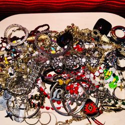 Jewelry 40+ Piece Lot Necklaces Bracelets Earrings Pins Vintage to Now (1-19-25)