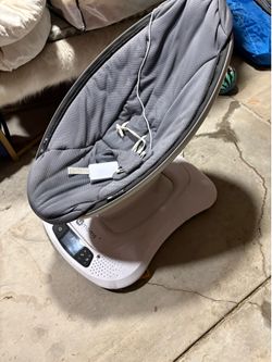 Baby swing