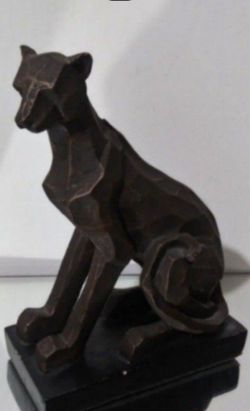 VTG CUBIST - GEOMETRIC ARTWORK -RESINE  PANTER STATUE 11"×8"