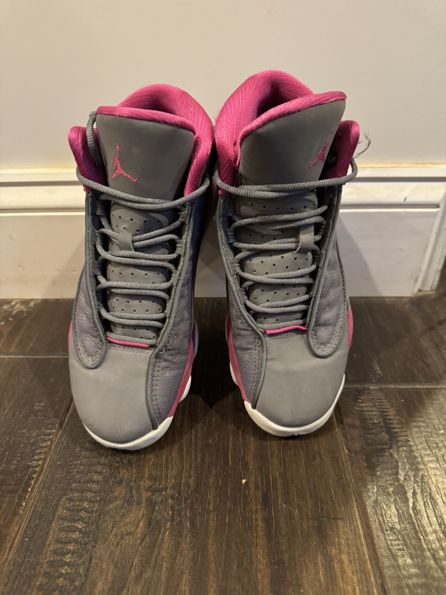 Nike Girl's Air Jordan 13 Retro GS "Cool Grey/Fusion Pink" - Size 4Y