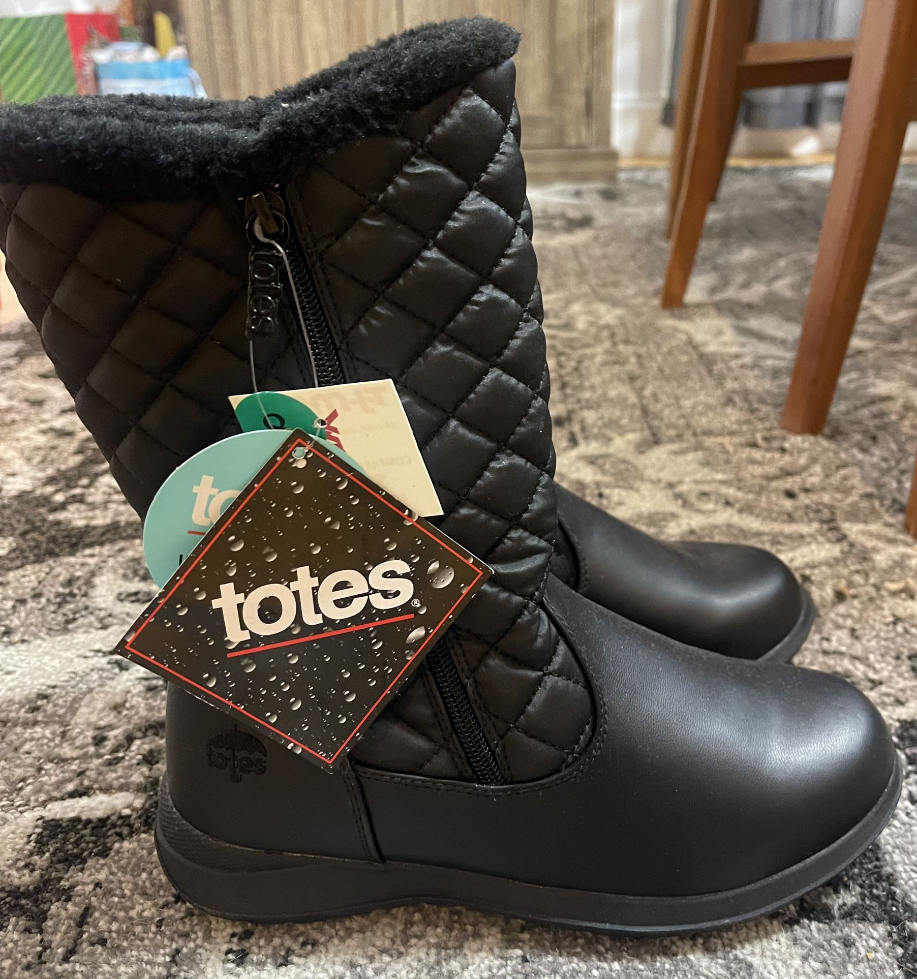 Totes Boots, Size 8 Woman, Brand New W/Tags