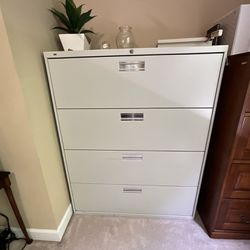 Hon Extra Wide Laterial Locking File Cabinet