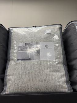 Hotel Collection Tessellate Light Gray Full/Queen Comforter