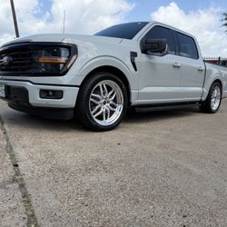 22” Weld Laguna  Silver Machine With Tires