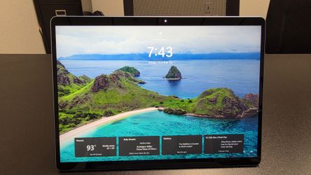 Microsoft Surface Pro 9 + Keyboard + Surface Pen Will Trade For S25 Ultra