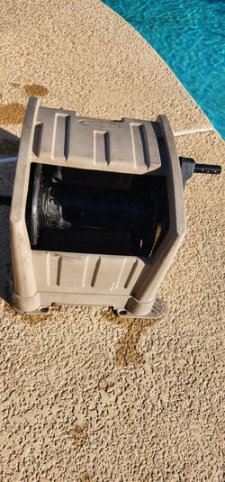 Garden hose reel