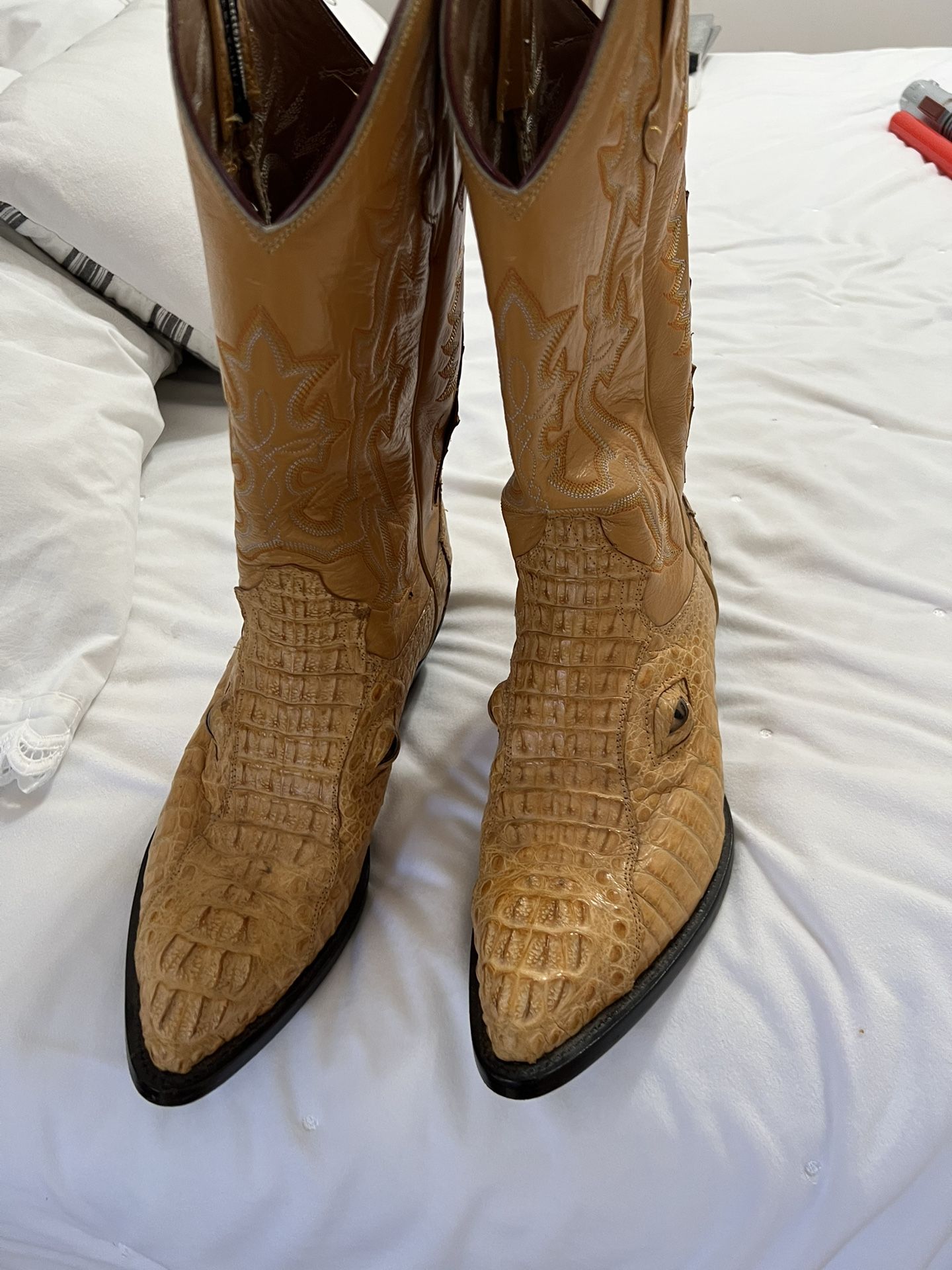 Bernini Original Boots Size 9 1/2