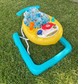 Baby Einstein Ocean Explorers Dive & Discover 3-in-1 Submarine Walker, with Removable Floor-Toy, Ages 6 Months and Up